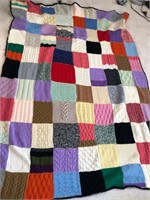 D - HAND-KNITTED QUILT 76X56" (L90)