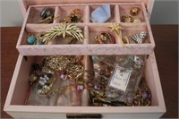 Cream/Pink Jewelry Box 2 Tier & Jewelry