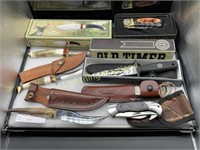 COLLECTIBLE KNIVES