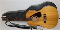 Yamaha FG-325 Acoustic Guitar in Case