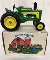 1/16 John Deere 630 Tractor with Box