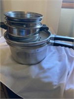 PRESSURE COOKER WITH WEIGHT AND DOUBLE BOILER