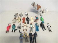 Lot of Vintage Star Wars Action Figures w/