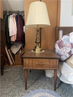 Night stand and lamp