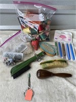 Assorted Vintage Sewing Supplies