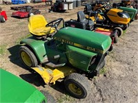 John Deere 214 Lawn Tractor