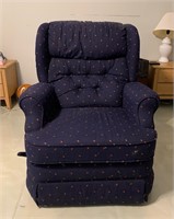 NICE BLUE RECLINER NO DAMAGE