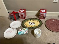 Christmas Plates- decor- lots