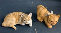 (2) Cat Figures