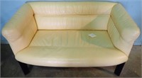 POLTRONA FRAU YELLOW LEATHER MODERN SETTEE