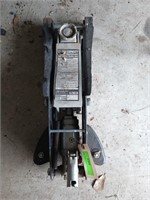 2.5 ton floor jack, no handle