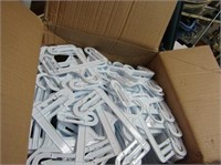 (250)child's clothes hangers.