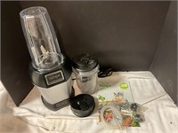 Nutri Ninja 900 Watts w/ extra lid and gaskets