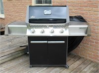 Napoleon Prestige propane barbecue with cover and