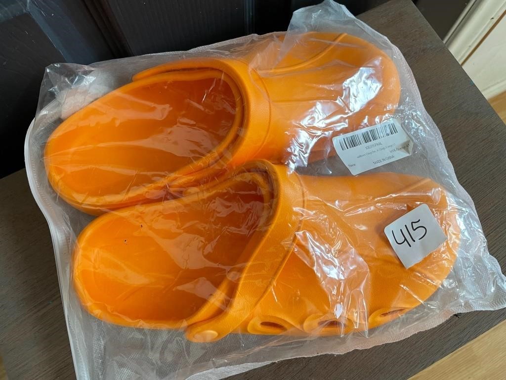 NEW Orange shoes (approx size 8)