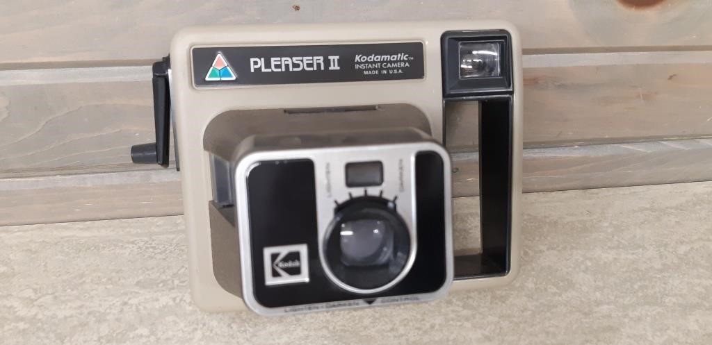 Kodak kodamatic instant camera Pleaser II,