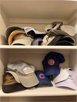Large selection of baseball caps, Titleist,