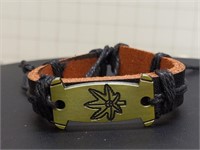 Leather bracelet