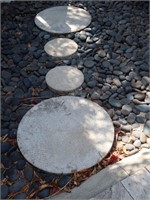 Concrete Round Stepping Stones
