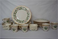 Lenox Dinnerware Holiday Pattern