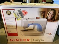 Singer Simple Sewing Machine in Box