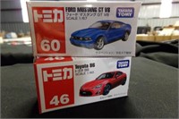 2 Takara Tomy; Ford Mustang GT V8 #60; Toyota 86