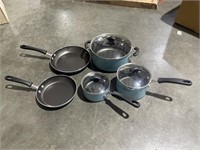 FARBERWARE - 8 Piece Cookware Set, See Pictures