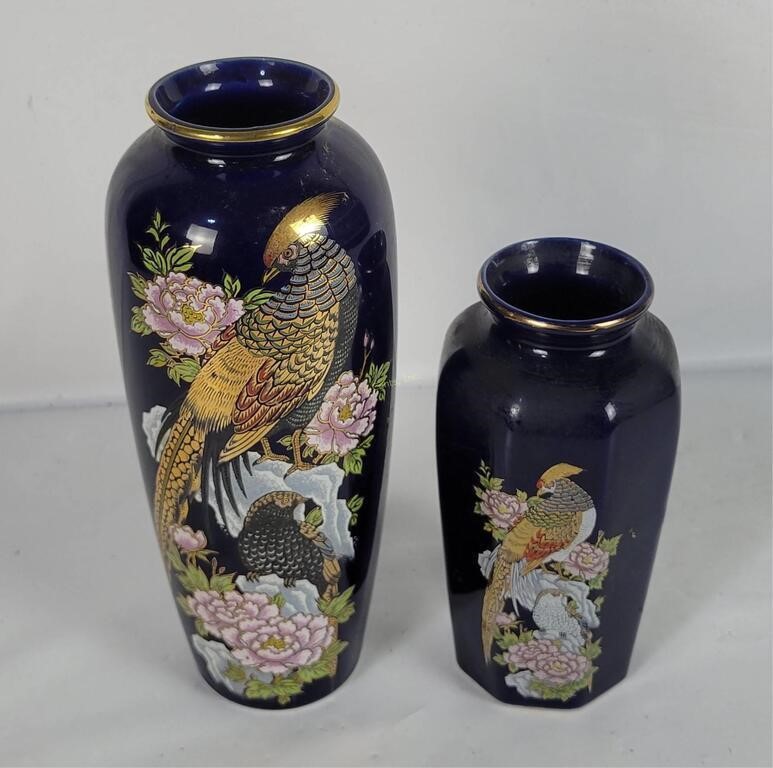 2 Oriental Style Bird Decor Vases