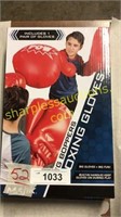 Inflatable boxing gloves
