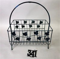 Metal magazine rack