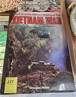 VIETNAM WAR COLLECTOR COFFEE TABLE BOOK