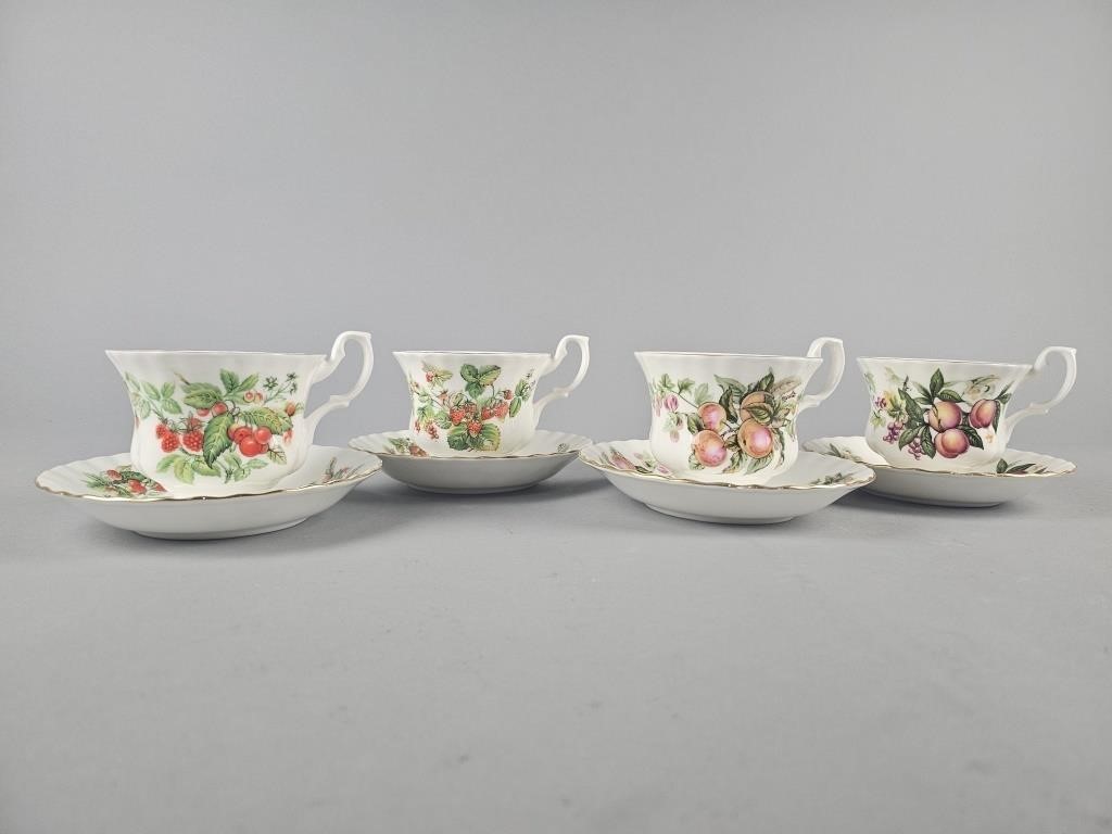 Vintage Royal Albert Fruit Tea Cups & Saucers