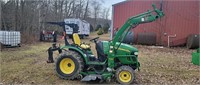John Deere tractor 2720 HST