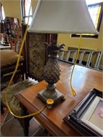 PINEABLE BASE TABLE LAMP