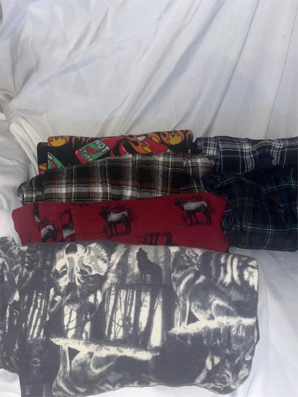 Lot of 6 men’s L/XL sleep pants/ lounge pants