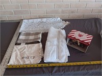 Chic Christmas Gift Box, Linens, Misc