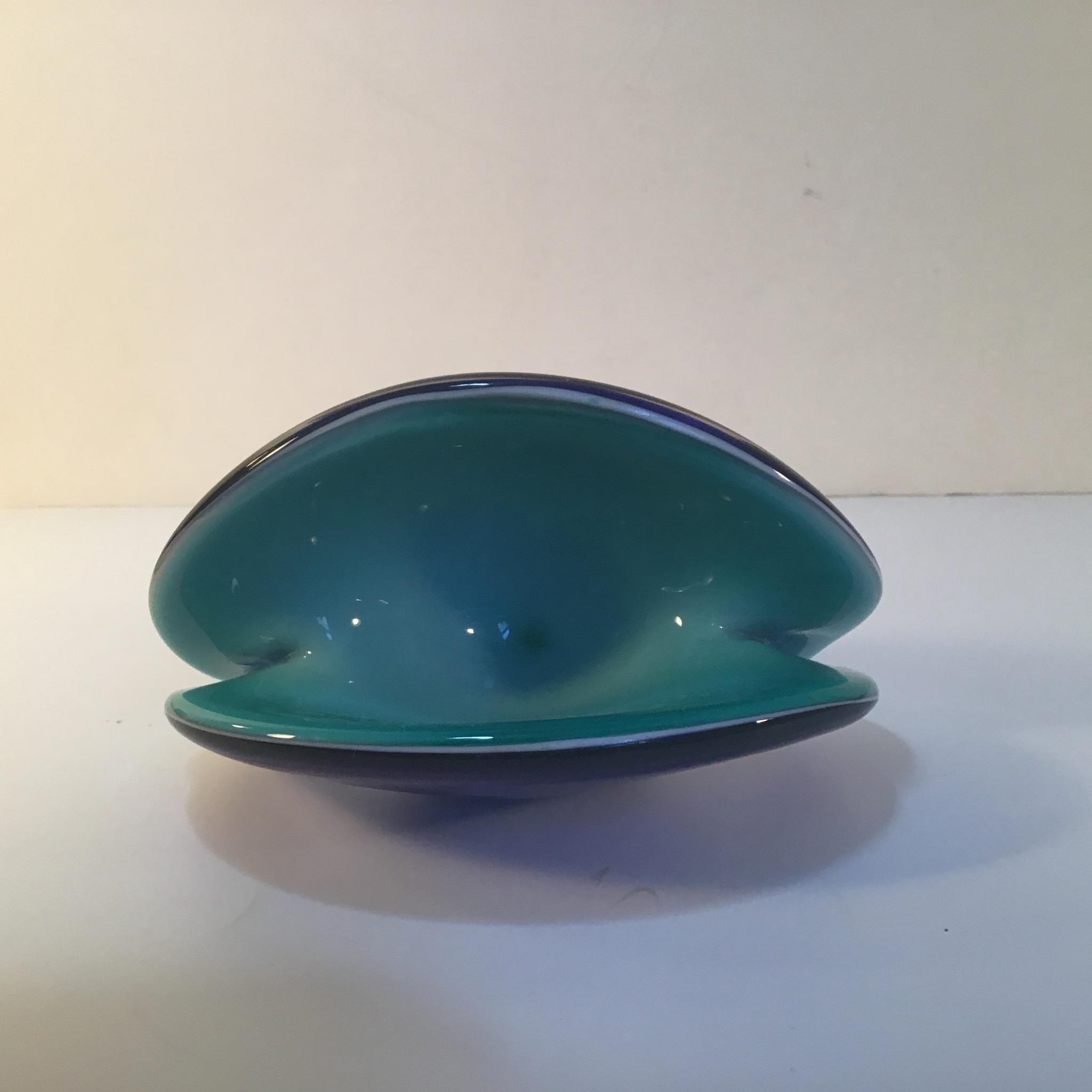 MURANO GLASS CLAM SHELL