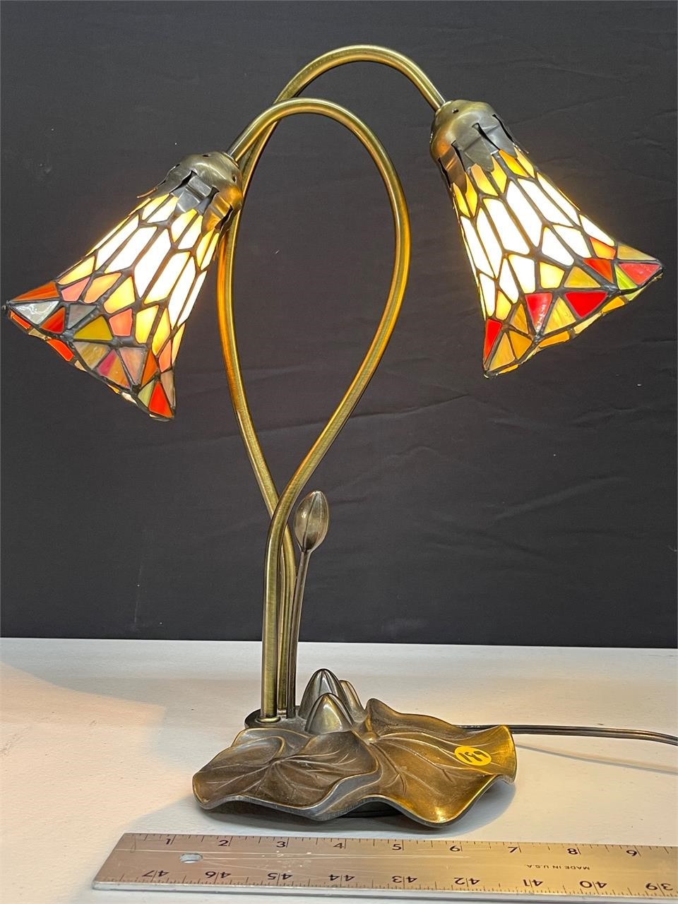 STAINED GLASS DOUBLE TULIP DESK LAMP 16" TALL