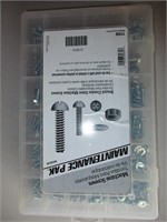 Assorted nuts/ bolts/ screws