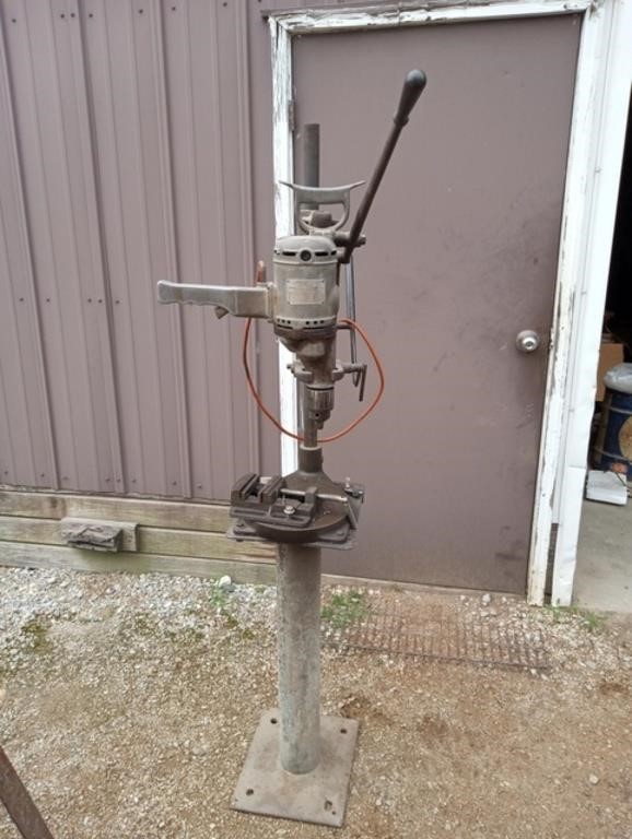 Black & Decker Drill Press