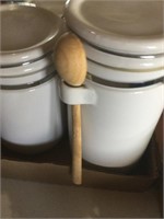 Canister set (white with wooden spoons)