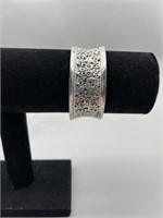 Floral Cuff Bracelet 
925 Thailand-
6”