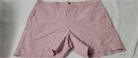 Old Navy everyday Shorts women's sz 17