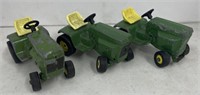 (Z) Vintage Metal John Deere Tractors. 5 x 3 x 2