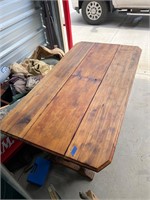 Solid wood table with retractable leaf 32 x 60