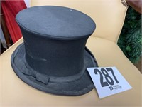 Antique Pop Up Top Hat (Laundry)