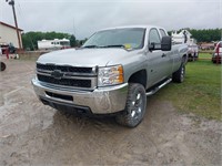 TITLED 2011 Chevy 2500 4X4 Diesel