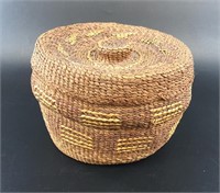 Tsimshian cedar bark basket, lidded, 4.25" tall x