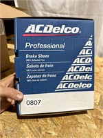 New AcDelco brake shoes 17944B