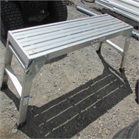 37" ALUMINUM FOLDING WORKPLATFORM , 250LB CAP.